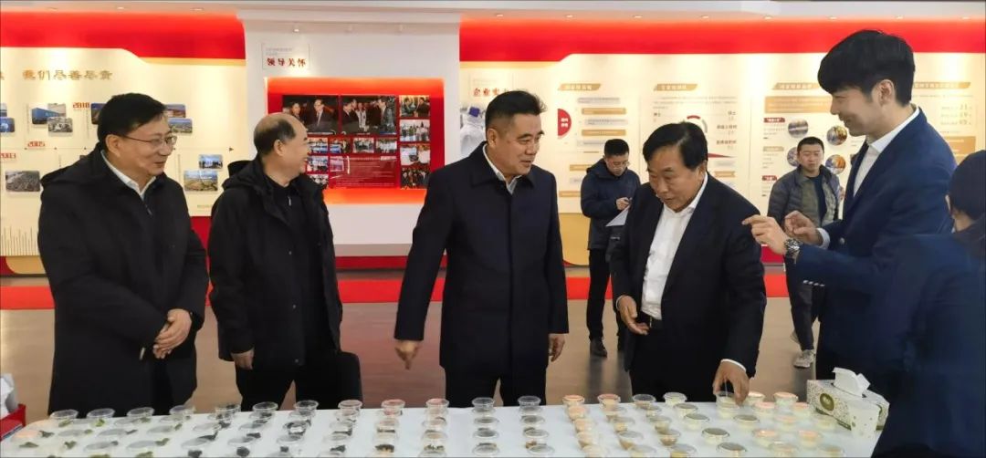 劉東立副市長到韓偉集團調(diào)研